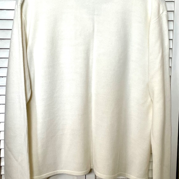 Buttery Soft Cream Cardigan With Satin Covered Buttons Size L Elegant Feminine - Picture 3 of 6